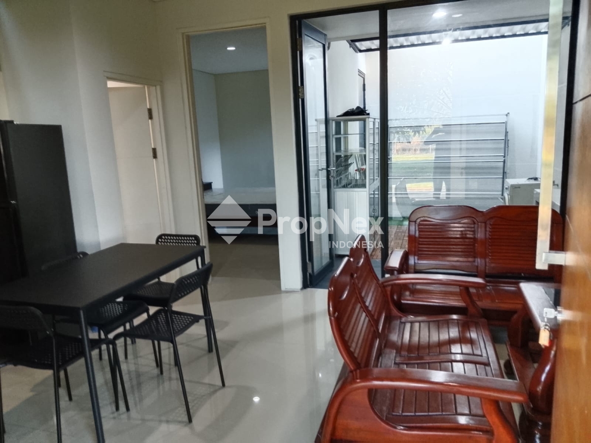 DIJUAL / DISEWAKAN – Rumah 2 Lantai North West Hill — foto 8